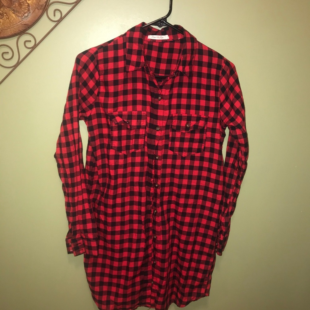 Heart and Hips Black and Red Checker Button-up S